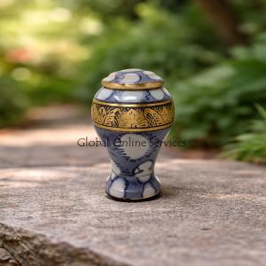 Brown Classic Leaf Band Small Keepsake Urn/container for Funeral Ashes (Brown)