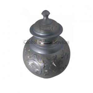 Adult urns for ashes