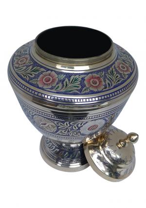 Adult urns for ashes