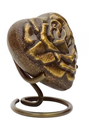 Keepsake urns for ashes