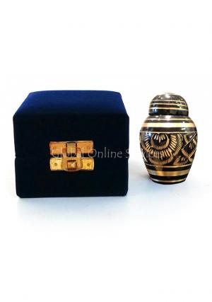 Keepsake urns for ashes