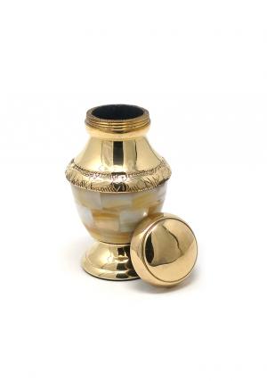 Keepsake urns for ashes