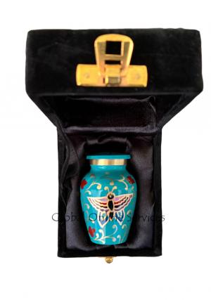 Keepsake urns for ashes