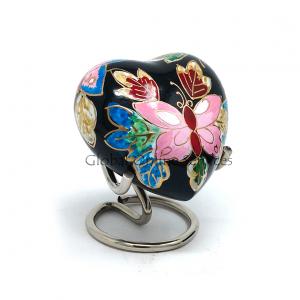 Keepsake urns for ashes