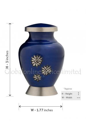 Keepsake urns for ashes