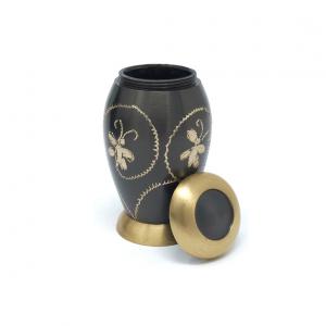 Keepsake urns for ashes