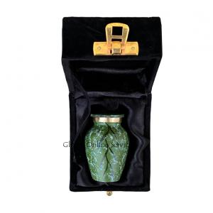 Keepsake urns for ashes