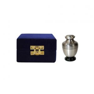 Keepsake urns for ashes