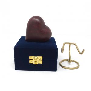 Keepsake urns for ashes