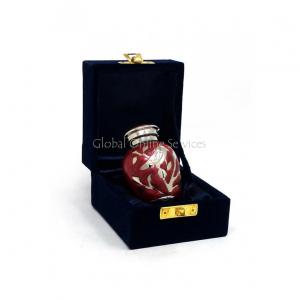 Keepsake urns for ashes