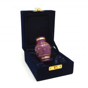 Keepsake urns for ashes