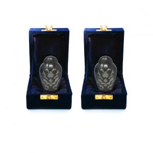 Keepsake urns for ashes