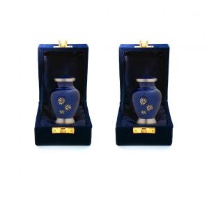 Keepsake urns for ashes