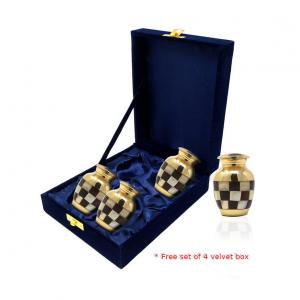 Keepsake urns for ashes
