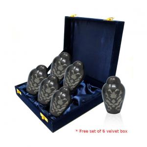 Keepsake urns for ashes