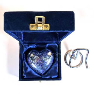 Keepsake urns for ashes