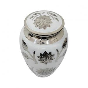 Adult urns for ashes