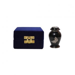 Keepsake urns for ashes