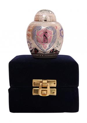 Keepsake urns for ashes