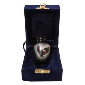 Keepsake urns for ashes