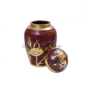 Keepsake urns for ashes