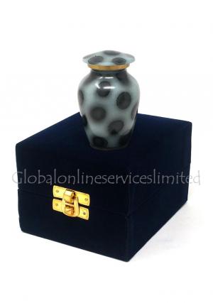 mini keepsake urns