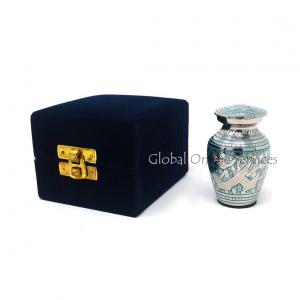 mini keepsake urns
