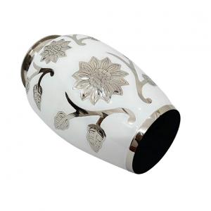 large urns uk