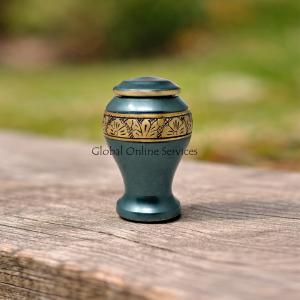Green Classic Leaf Band Keepsake Urn  Small container for Funeral Ashes (Green)