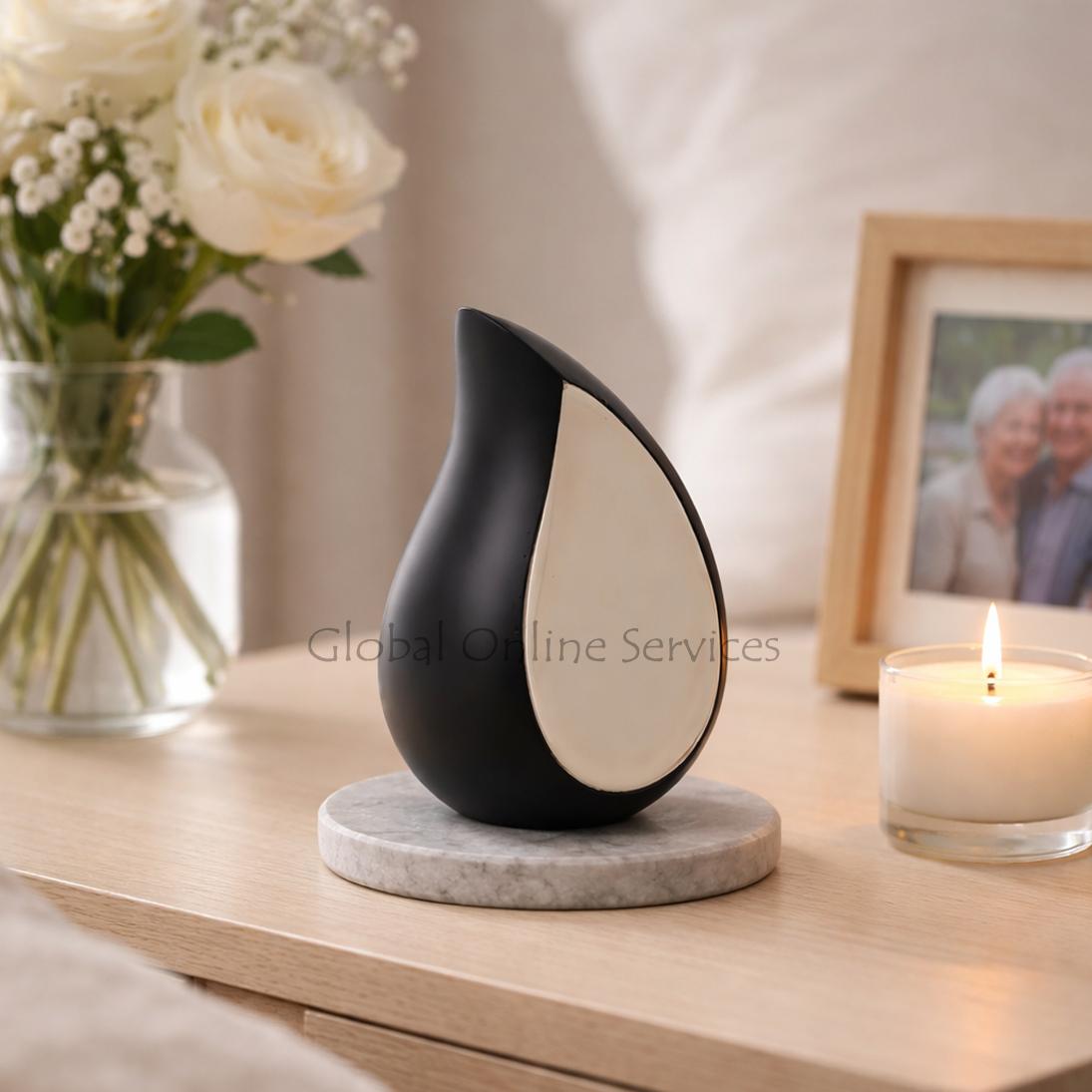 Truro Ebony & Silver Teardrop Keepsake Urn – A Timeless Memorial of Grace & Remembrance
