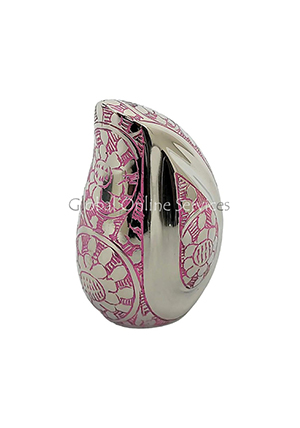 Keepsake urns for ashes